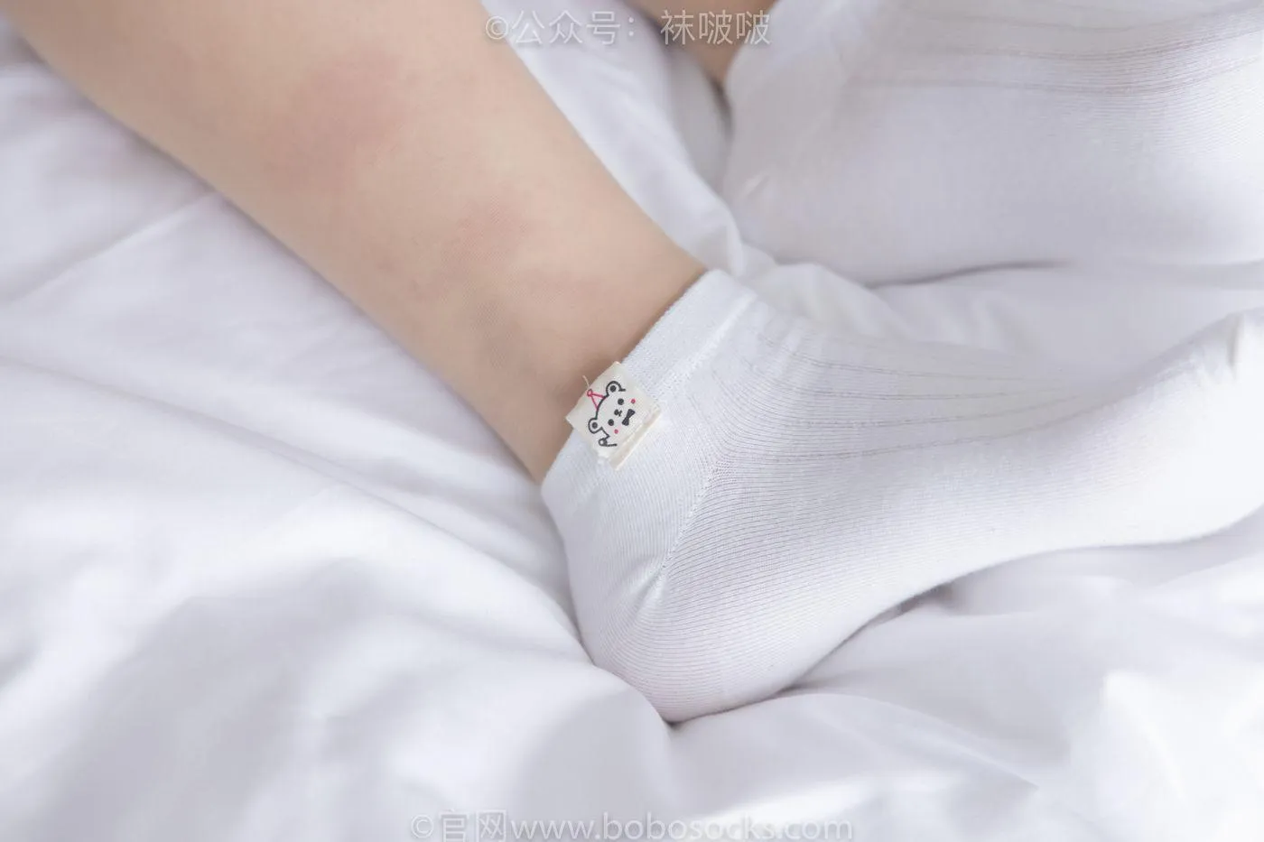 [BoBoSocks袜啵啵]NO.068 菠萝-JK制服、皮鞋、短白棉袜、肉丝 [138P]插图3
